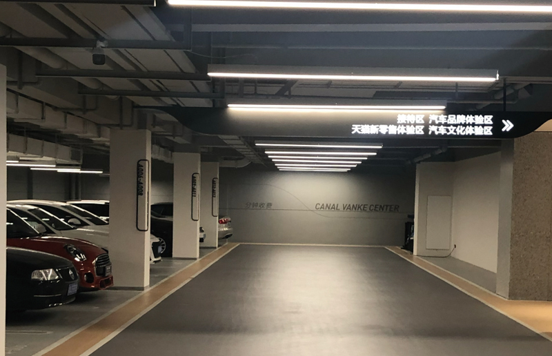 LG06H LED Tri-odolné svetlo